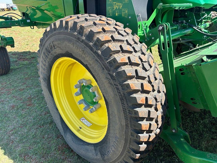 2022-john-deere-w235m-image-20