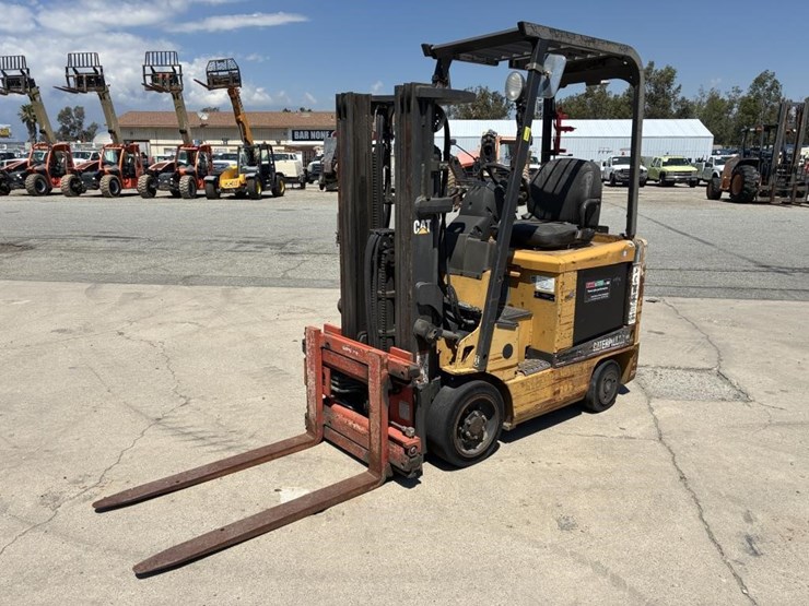 caterpillar-ec18k-image-1