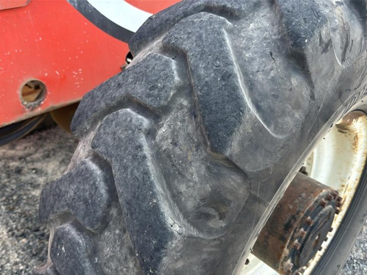 sky-trak-8042-image-38