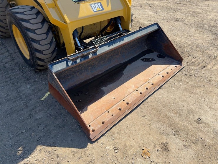 2019-caterpillar-272d2-image-8