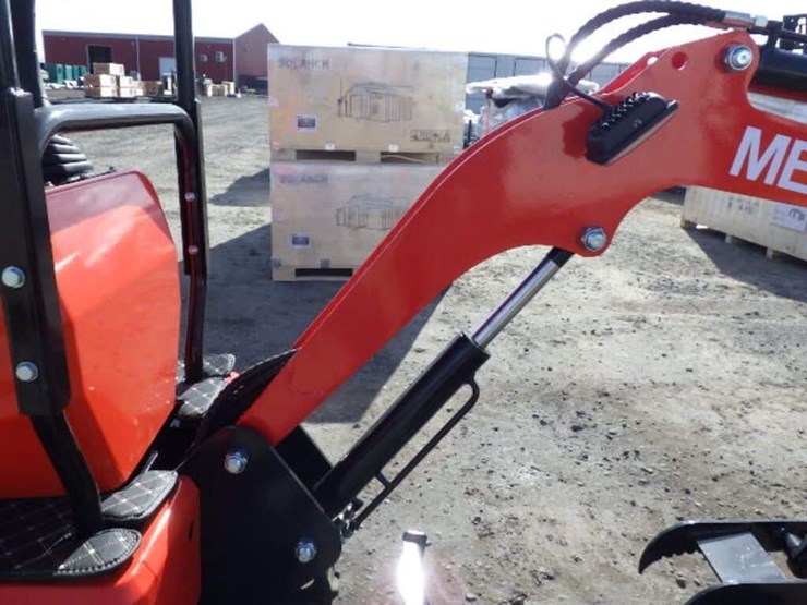 2026-sdlanch-me15-hydraulic-excavator-image-11