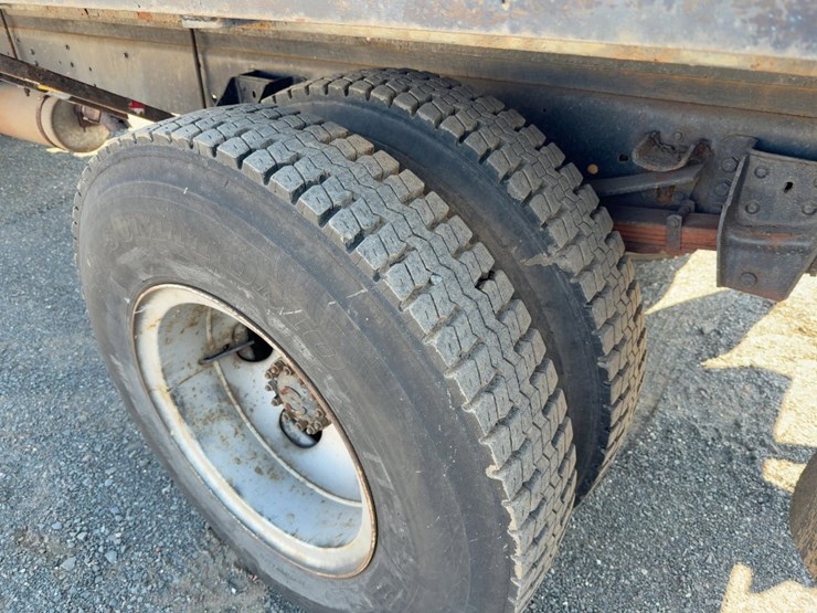 1989-ford-f600-image-13