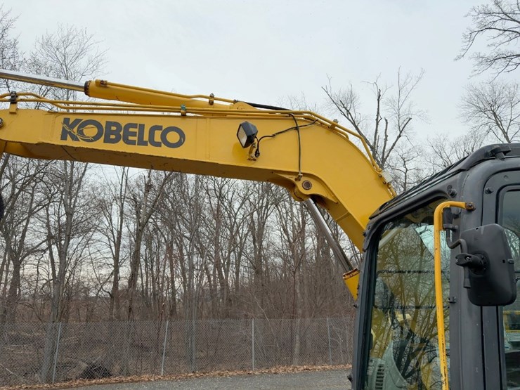 2017-kobelco-sk75sr-3e-image-15