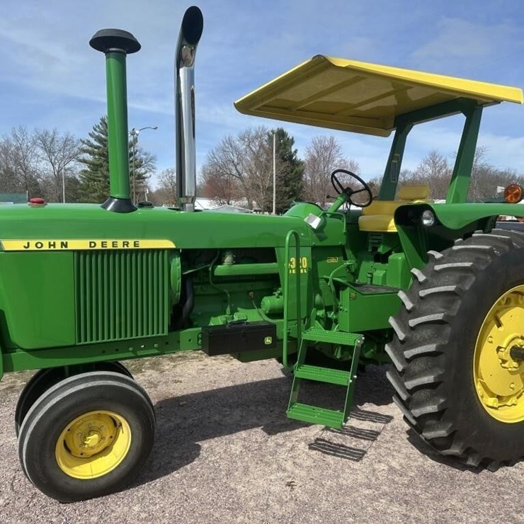 JOHN DEERE 4320