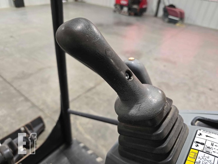 2022-bobcat-e20-image-21