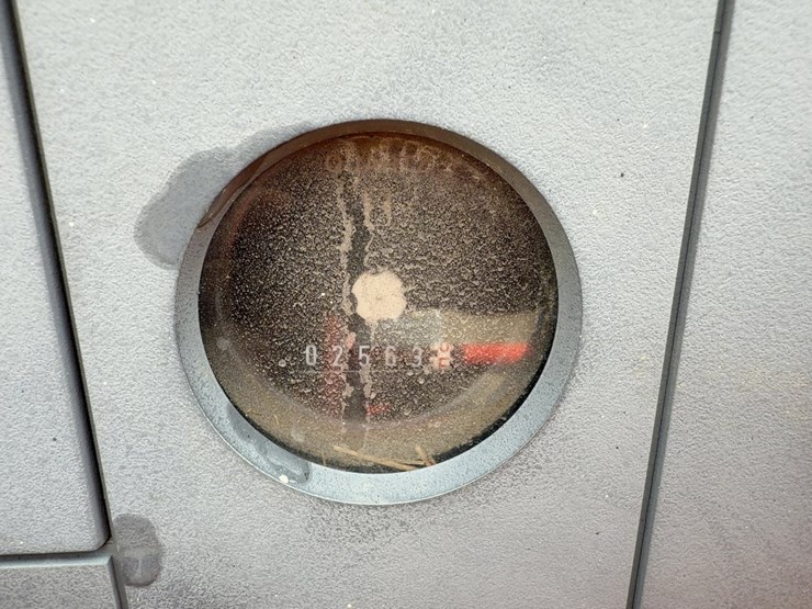 2015-ingersoll-rand-185-image-13