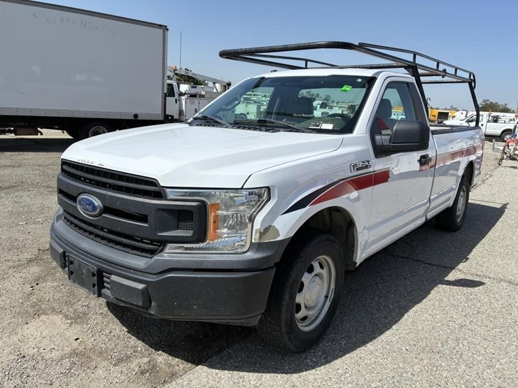 2018-ford-f150-xl-image-1