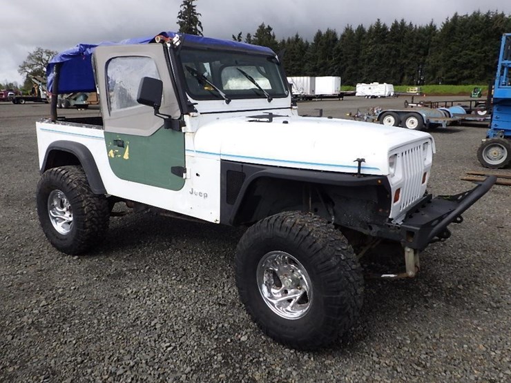 1992-jeep-wrangler-image-3