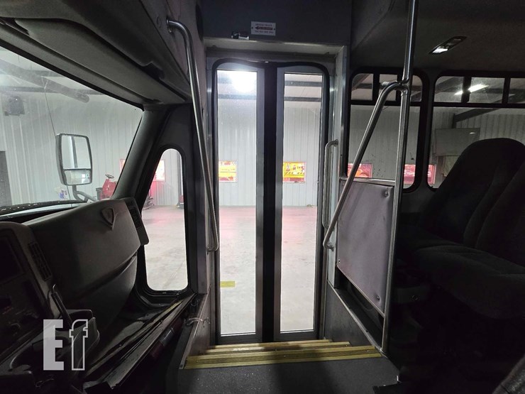 2013-international-3000-image-16