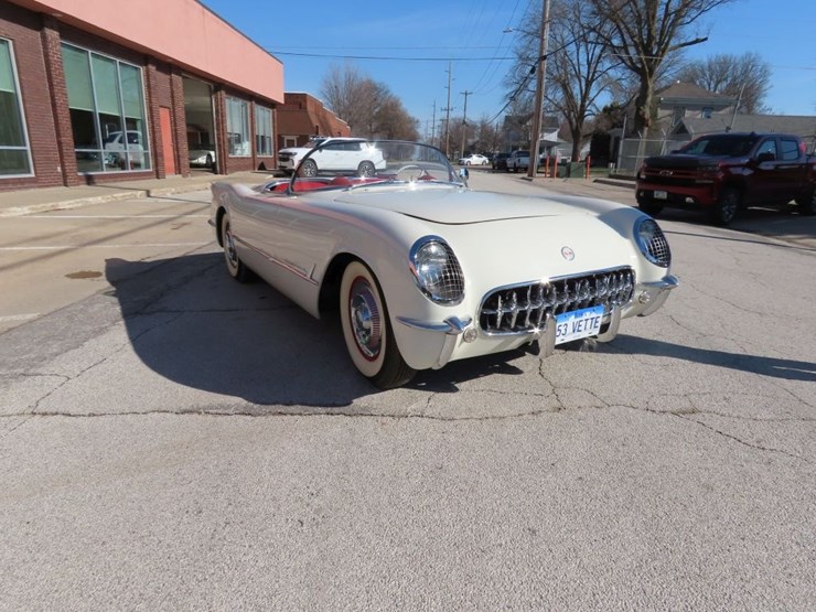 rare-1953-chevrolet-corvette-image-1