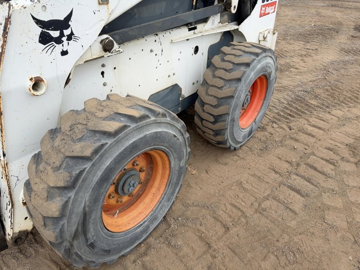 2007-bobcat-s300-image-13