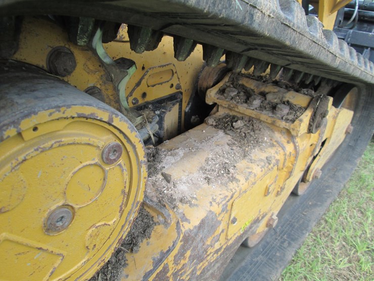 2022-caterpillar-259d3-image-14