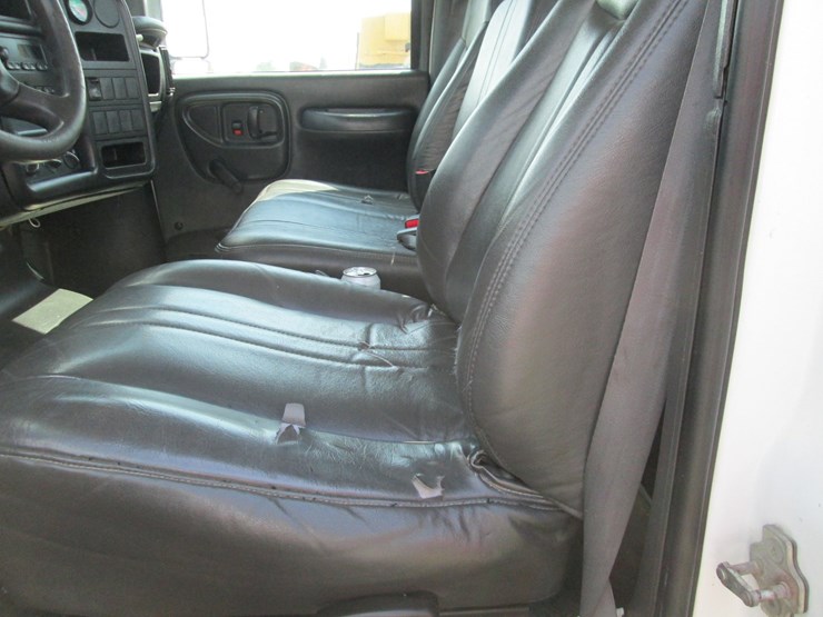 #46152-•-2005-chevrolet-s/a-single-cab-flatbed-truck-1gdg5c1e75f902740-image-30