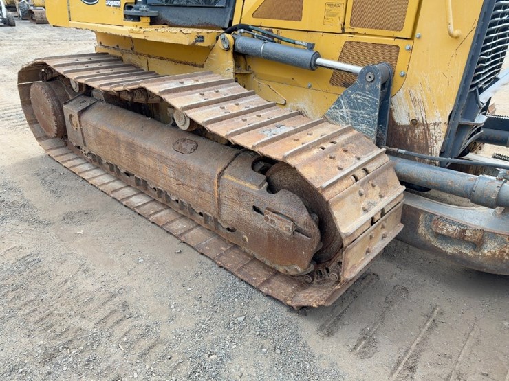 2014-deere-750k-lgp-image-14