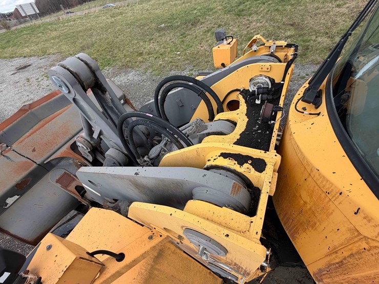 volvo-l180e-image-21