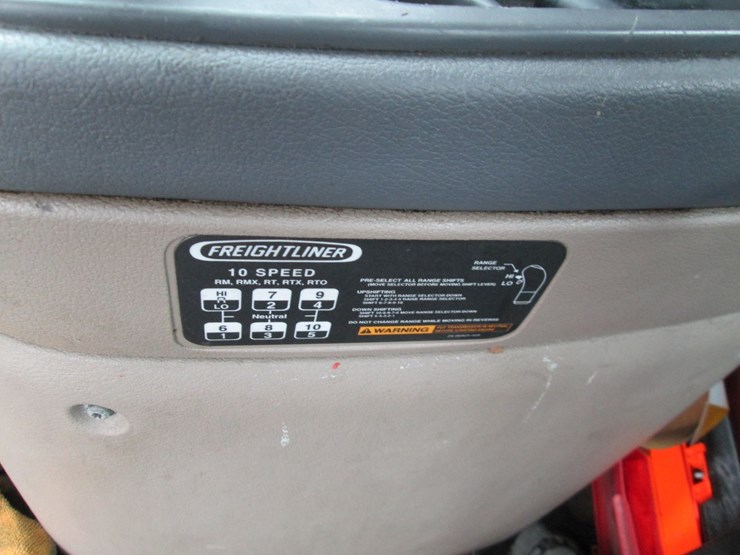 #46165-•-inop-2012-freightliner-t/a-daycab-truck-tractor-1fujgebg8clbv8611-image-42