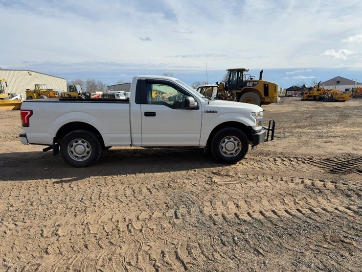 2016-ford-f150-xl-image-6