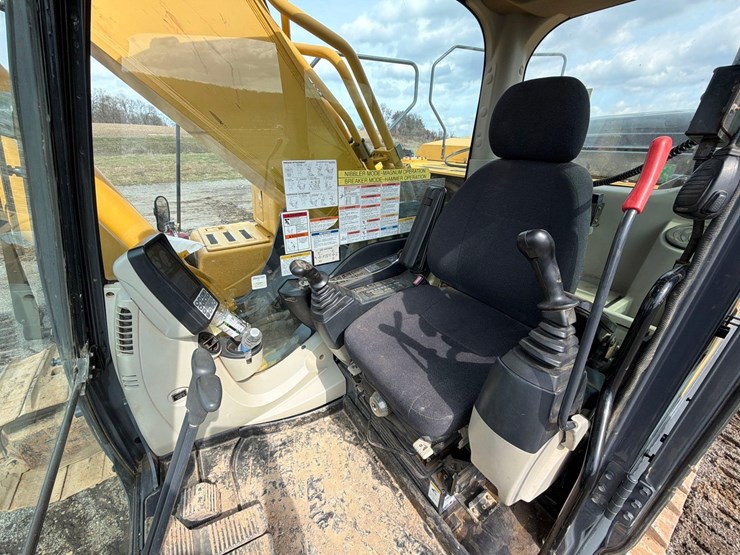 2017-kobelco-sk350-lc-9e-image-28