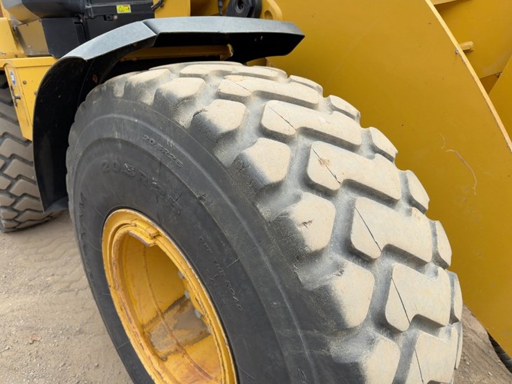 2016-caterpillar-938m-image-13