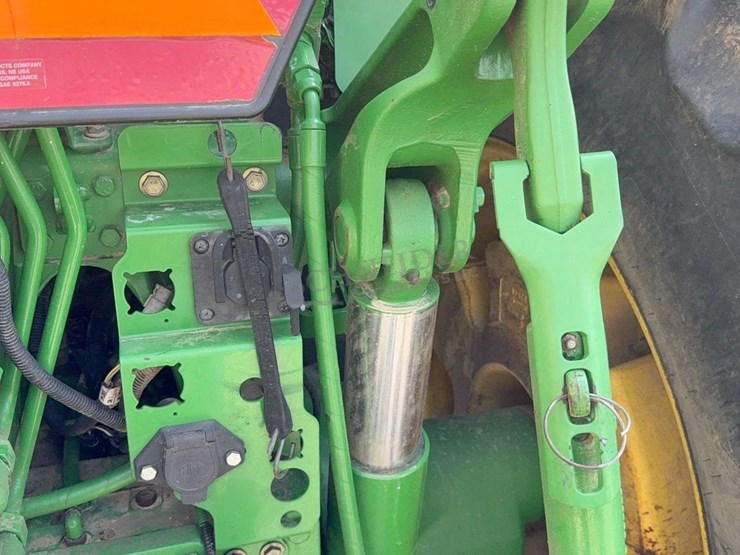 john-deere-200-image-50