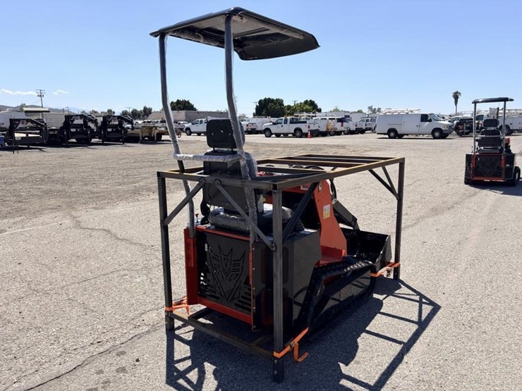 2026-sdlanch-ssl580-skid-steer-loader-image-3