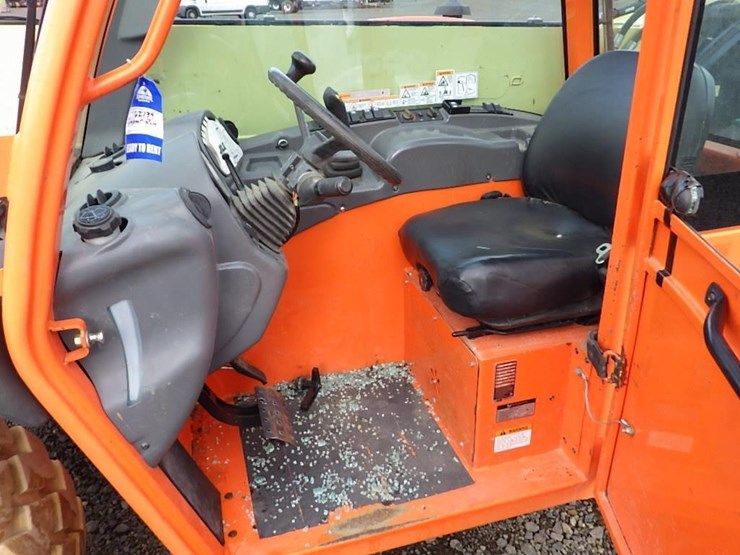 2017-jlg-g5-18a-image-21