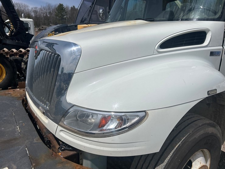 2014-international-4400-sba-image-14