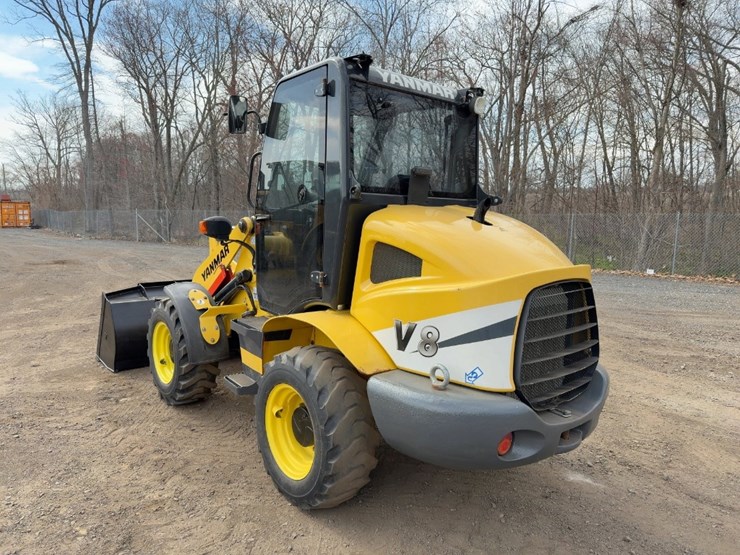 2017-yanmar-v8-image-3