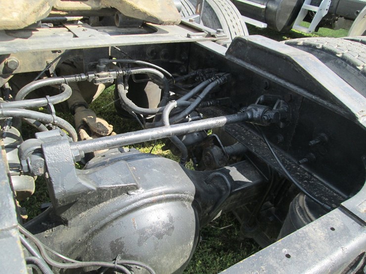 2012-international-prostar-image-8