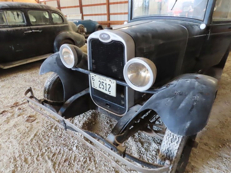 1928-chevrolet-4dr-sedan-image-13