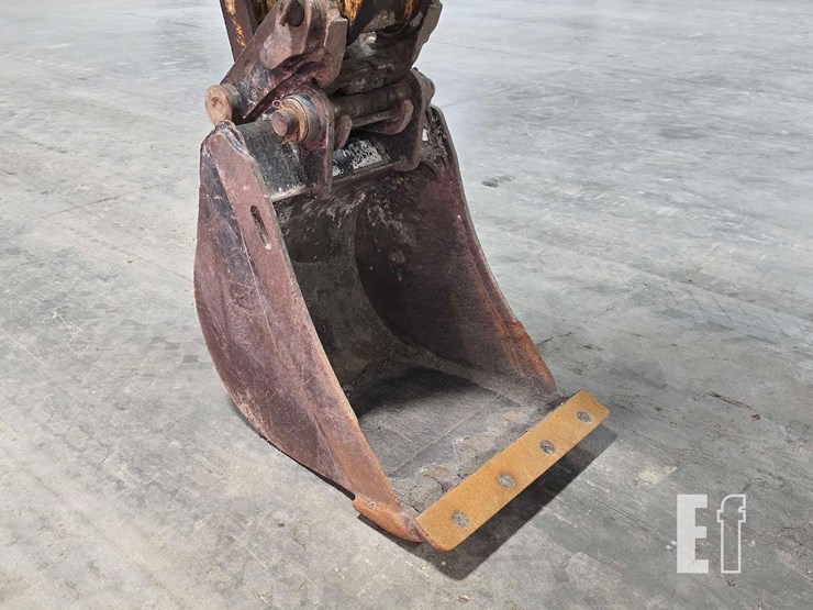 2012-caterpillar-420e-image-14