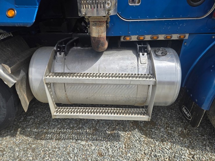 1991-peterbilt-357-image-15