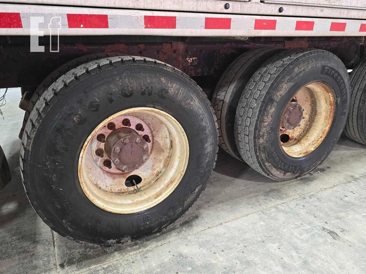 2014-kenworth-t800-image-32