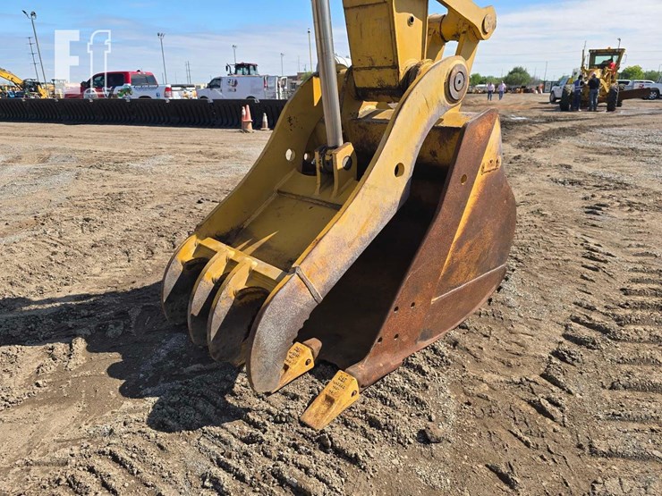 2007-caterpillar-320dl-image-9