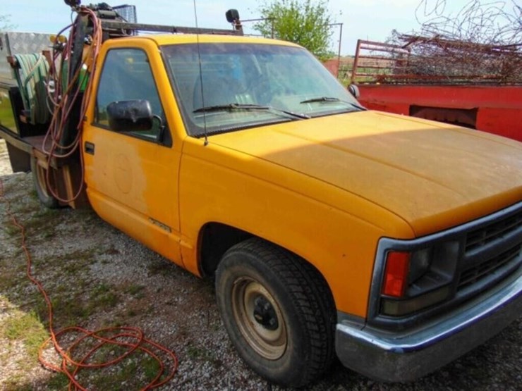 chevrolet-1500-image-2