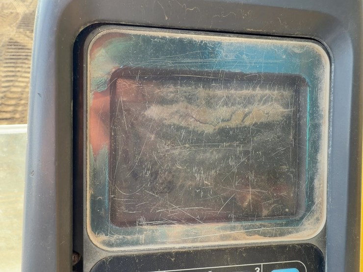 2009-komatsu-pc228us-lc-3e0-image-41