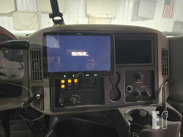 2013-international-3000-image-14