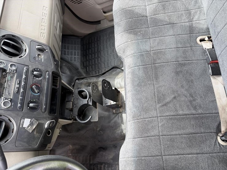 2008-ford-f250-image-17