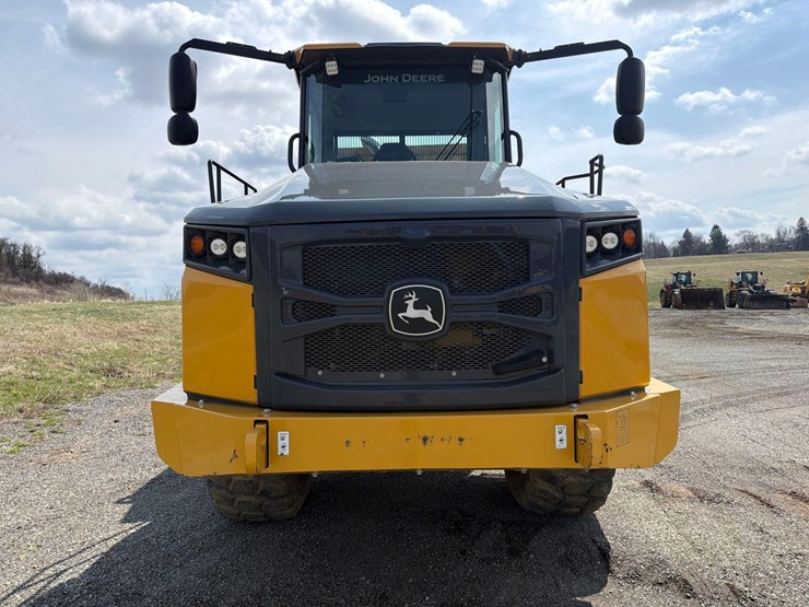 2024-deere-260p-image-8