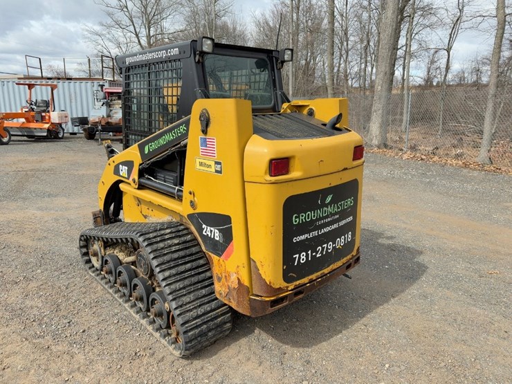 2014-caterpillar-247b3-image-3