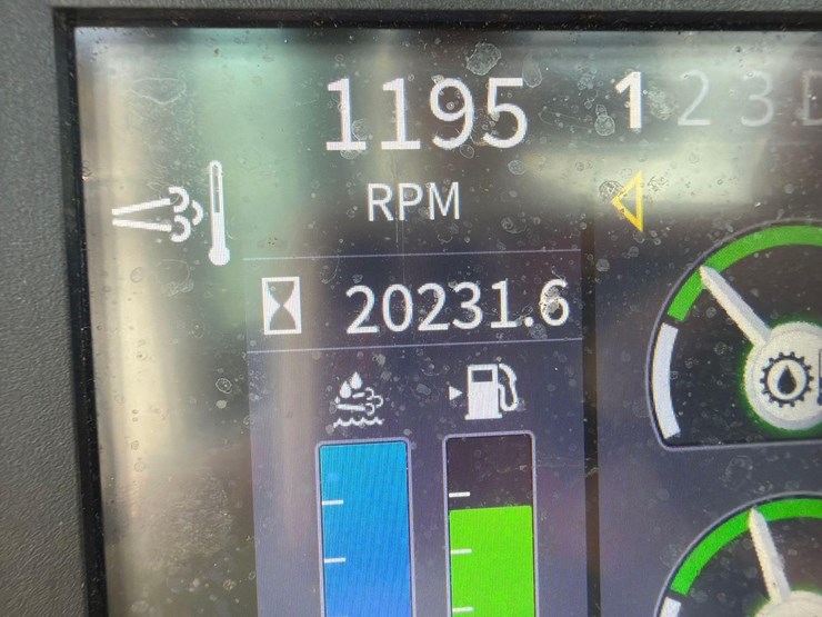 2022-deere-744l-image-26