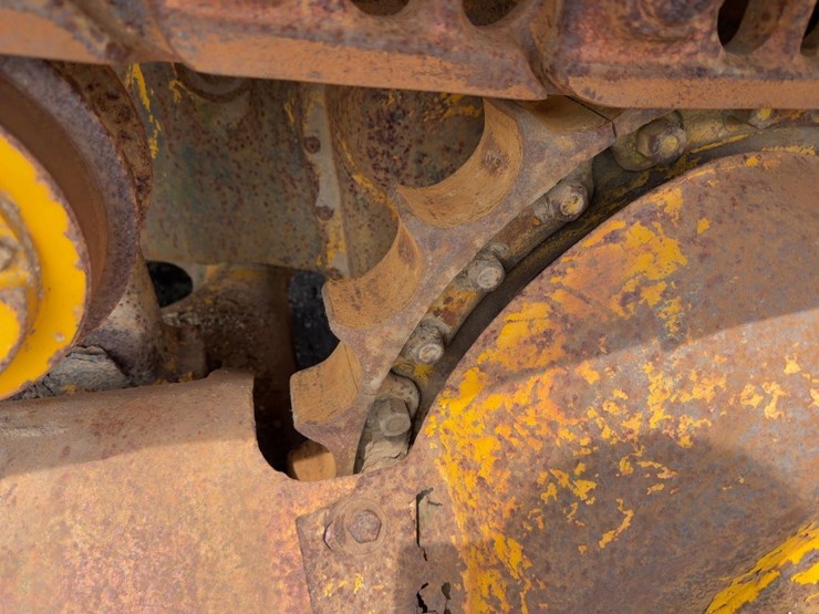 caterpillar-d6-image-23