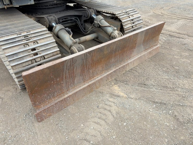 2006-volvo-ec140b-lc-image-17