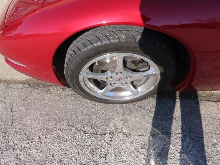 2000-chevrolet-corvette-roadster-image-10