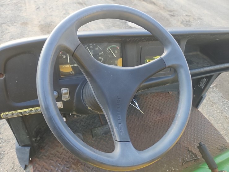 john-deere-progator-2030-image-18