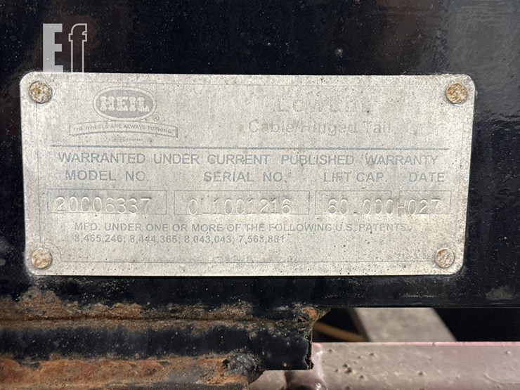 2017-peterbilt-367-image-13