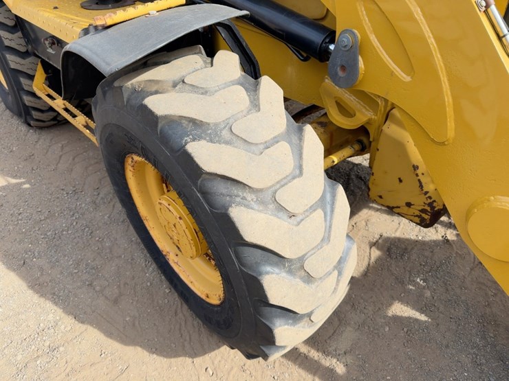 2012-caterpillar-420f-it-image-13