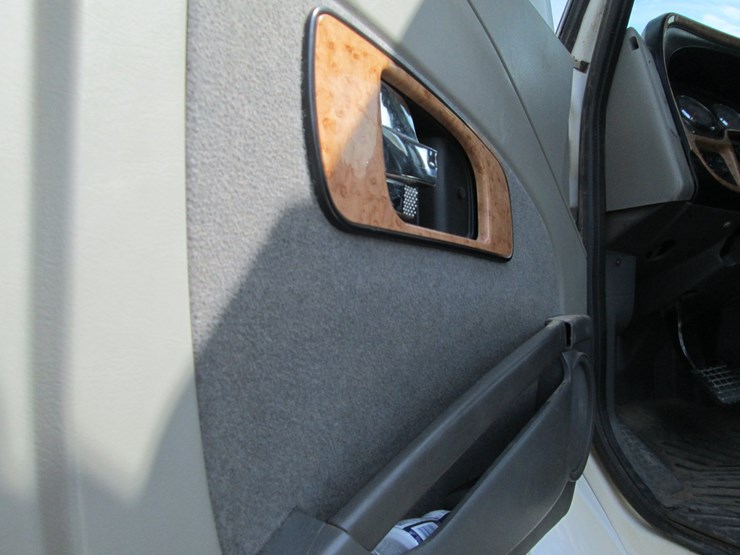 2012-international-prostar-image-25