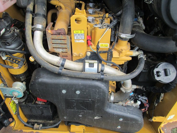 2022-caterpillar-259d3-image-16
