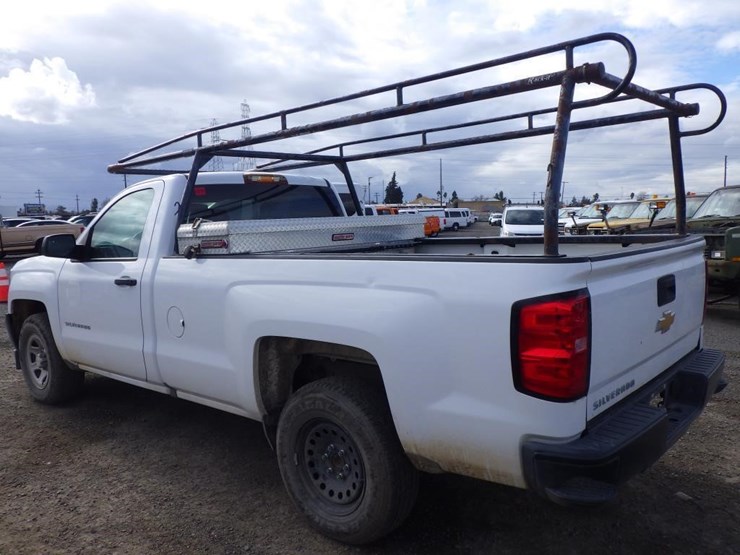 2018-chevrolet-1500-image-5